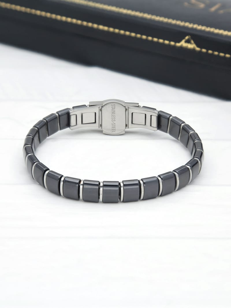 Buy Aatmana Men Black Stainless Steel Kada Bracelet Online At Best Price @  Tata CLiQ